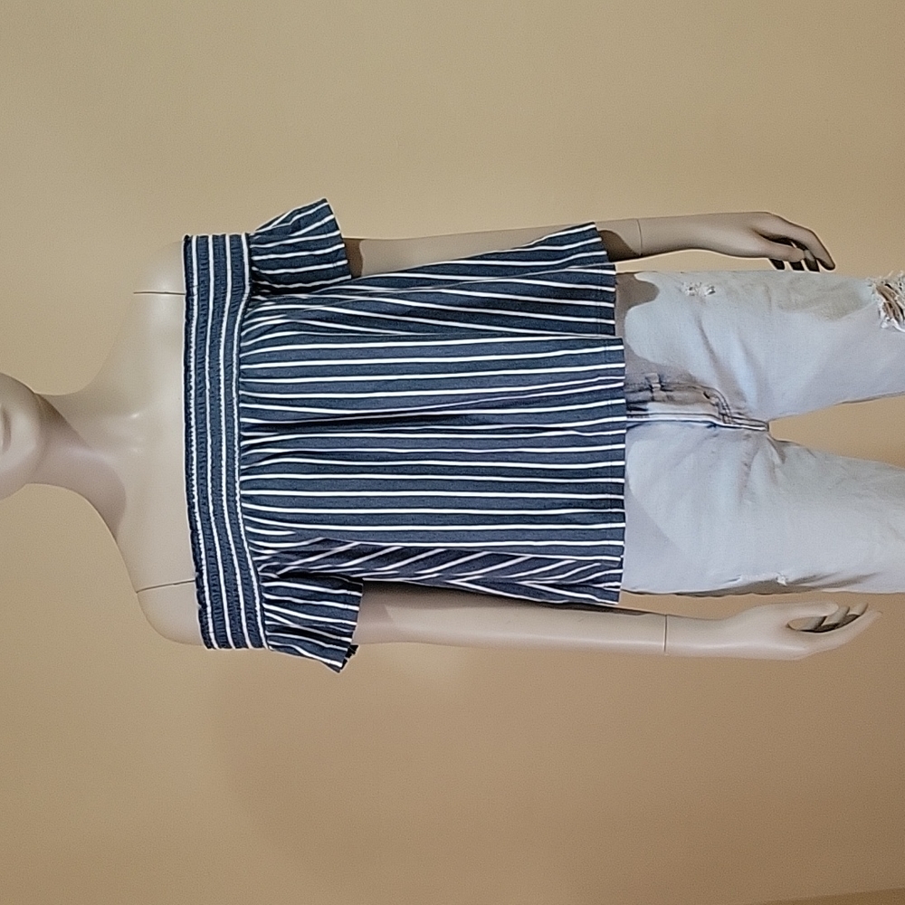 AMERICAN EAGLE OUTFITTERS